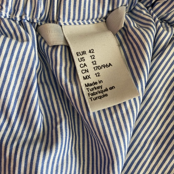 Women’s Off The Shoulder Quarter Length Sleeved Blouse - Picture 2 of 2